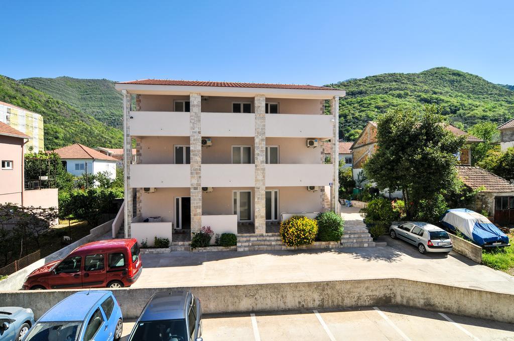 Apartments Samardzic Tivat Exterior photo