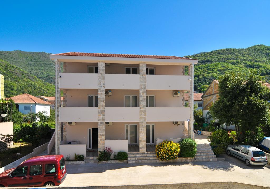 Apartments Samardzic Tivat Exterior photo
