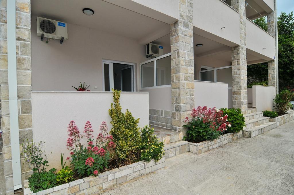 Apartments Samardzic Tivat Exterior photo